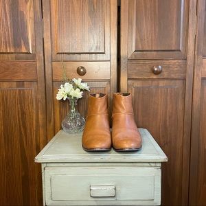 Tom’s Carpe Diem Brown Leather Ankle Bootie